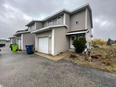 3482 Mahoney Dr, Traverse City, MI, 49696
