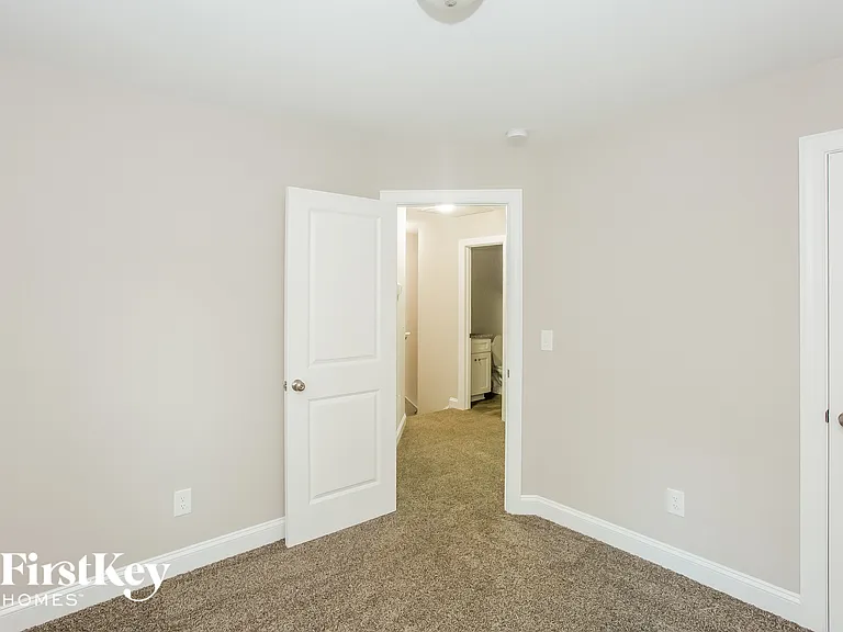 214 Parkway Ave NW — Photo 10