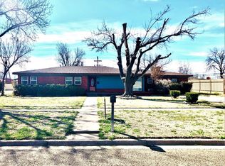 909 W Main St, Post, TX 79356
