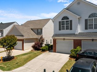 2048 Thornblade Dr, Raleigh, NC 27604