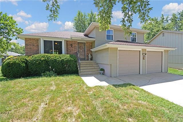 1st image of 20221 E 14th Terrace Ct N