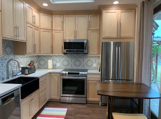 1622 Grant Rd #A, Los Altos, CA 94024