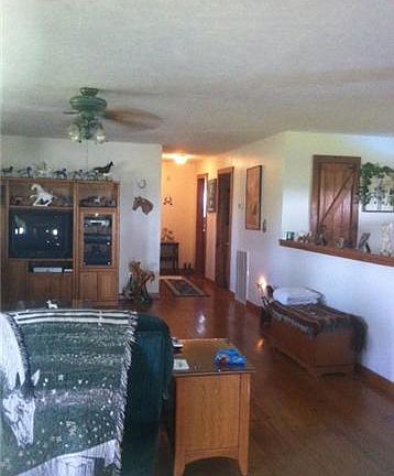 3rd image of 251 Northpoint Dr