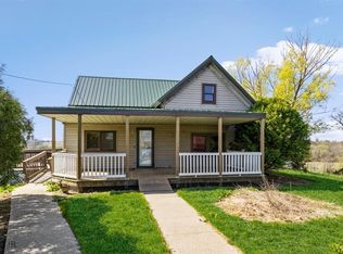 2843 Gg Ave, Williamsburg, IA 52361