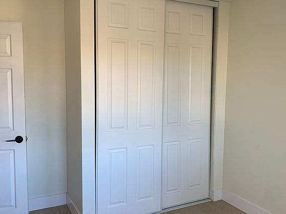 5th image of 5070 Valley Crest Dr