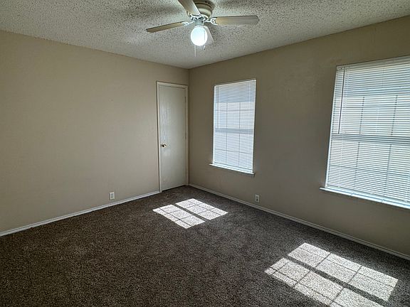 4th image of 2421 Hampton Dr