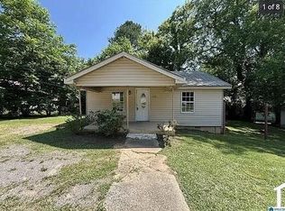 505 W Lake Dr, Bessemer, AL 35020