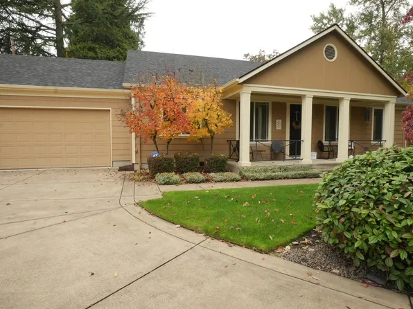 1387 Cal Young Rd, Eugene, OR 97401