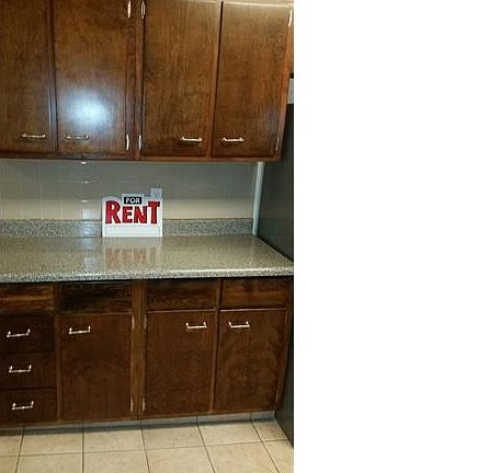 3rd image of 8 N Perkins Ave #1