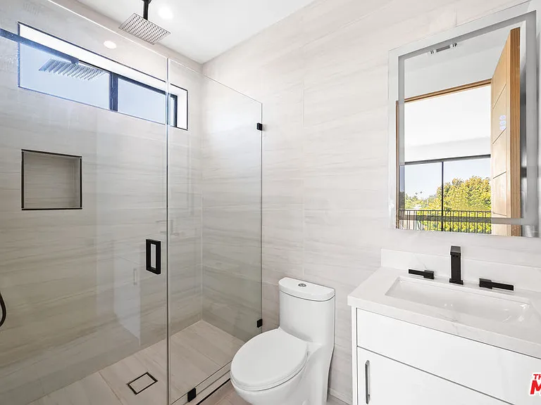 2123 S Cloverdale Ave #1 — Photo 22