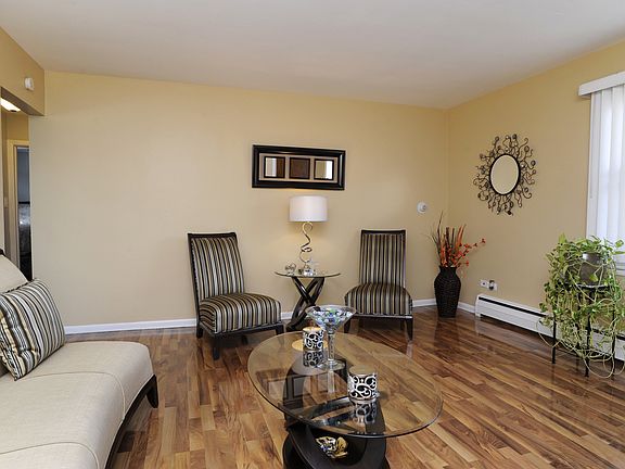 4th image of 1541 Harlem Ave APT 3N