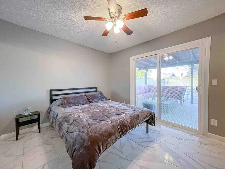 5252 W Lupine Ave — Photo 6