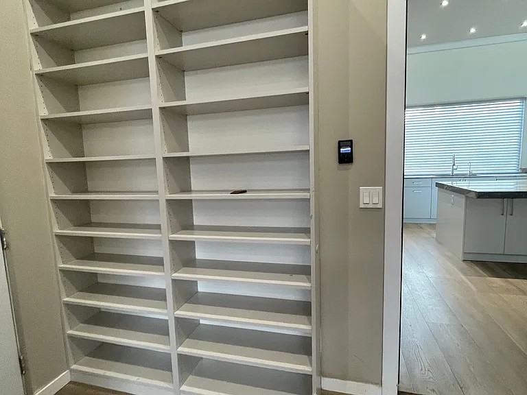 2928 Franklin St — Photo 15