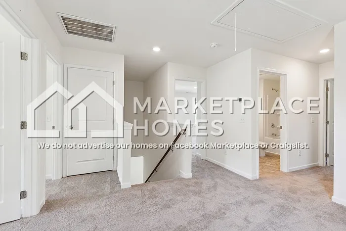 702 Newtons Way — Photo 12