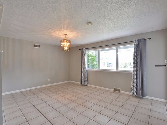 2nd image of 132 Crescent Dr