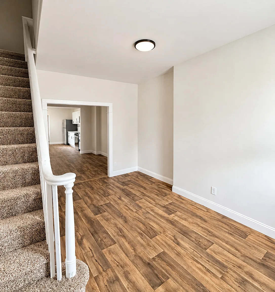 Comfort Comes Standard: 3 Bedrooms, Central AC, Laundry & Pets Welcome — Photo 2