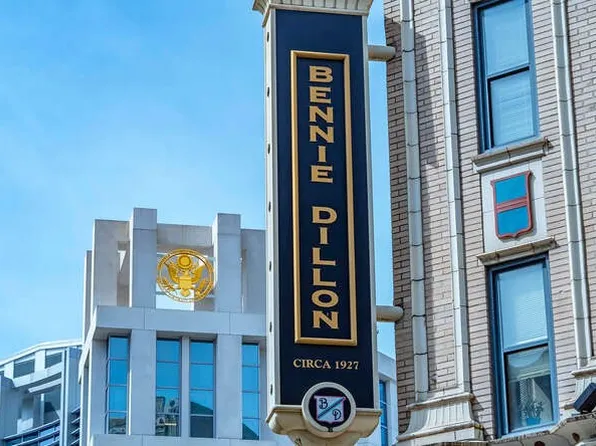 700 Church St APT 1204, Nashville, TN 37203