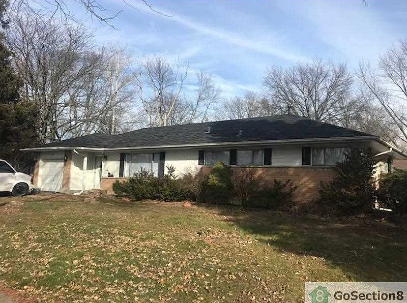 1st image of 533 Wildwood Dr