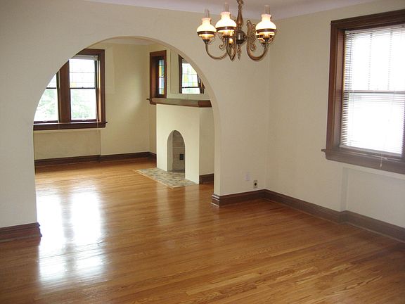 5th image of 7558 Hoover Ave #2