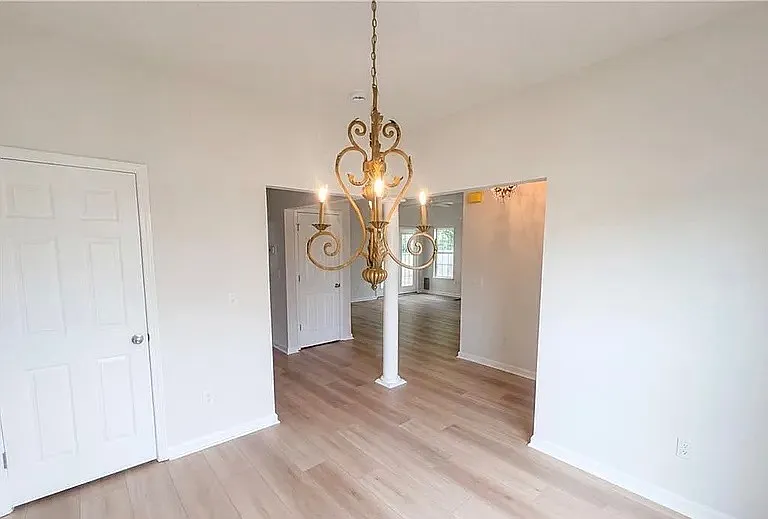 2851 Mossy Meadow Dr — Photo 10