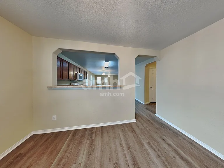 806 Silverado Way — Photo 7