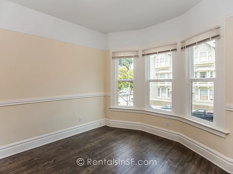 1211 3rd Ave #FRONT — Photo 6