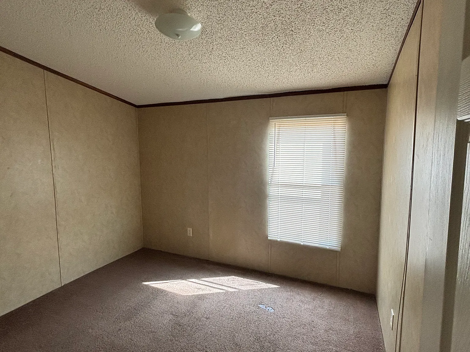 3 bed, 1500 sqft, $1,500 — Photo 4