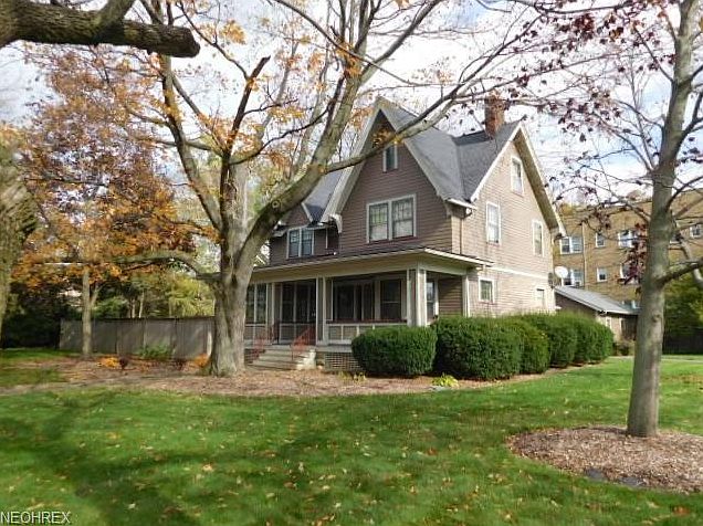 1st image of 1649 Riverside Dr