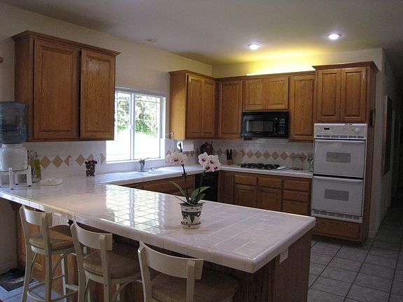 4th image of 2621 El Caminito