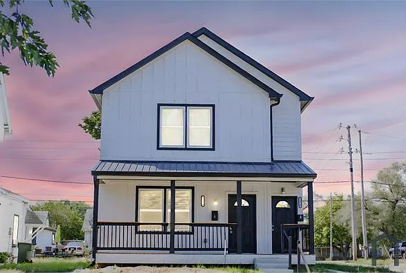 3 bed, 1250 sqft, $1,930 — Photo 4