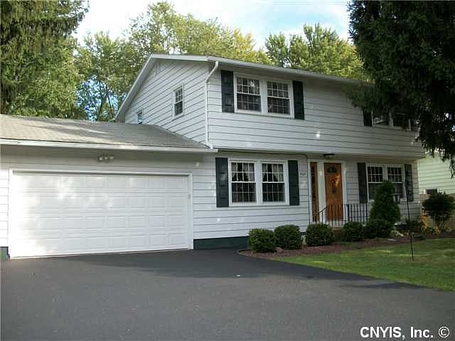1st image of 4162 Chariot Ln