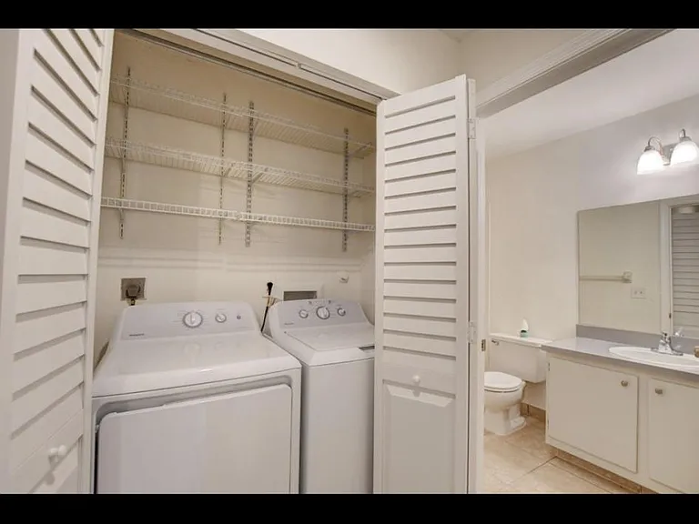 499 Hardwood Pl — Photo 5