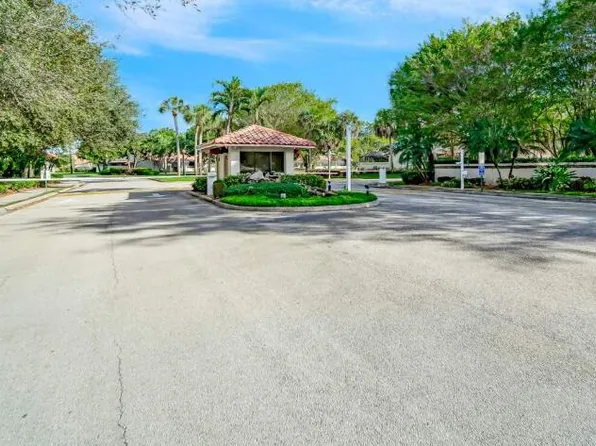 20020 Rima Circle, Boca Raton, FL 33434