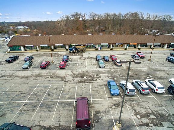 5th image of 901 Columbiana Canfield Rd