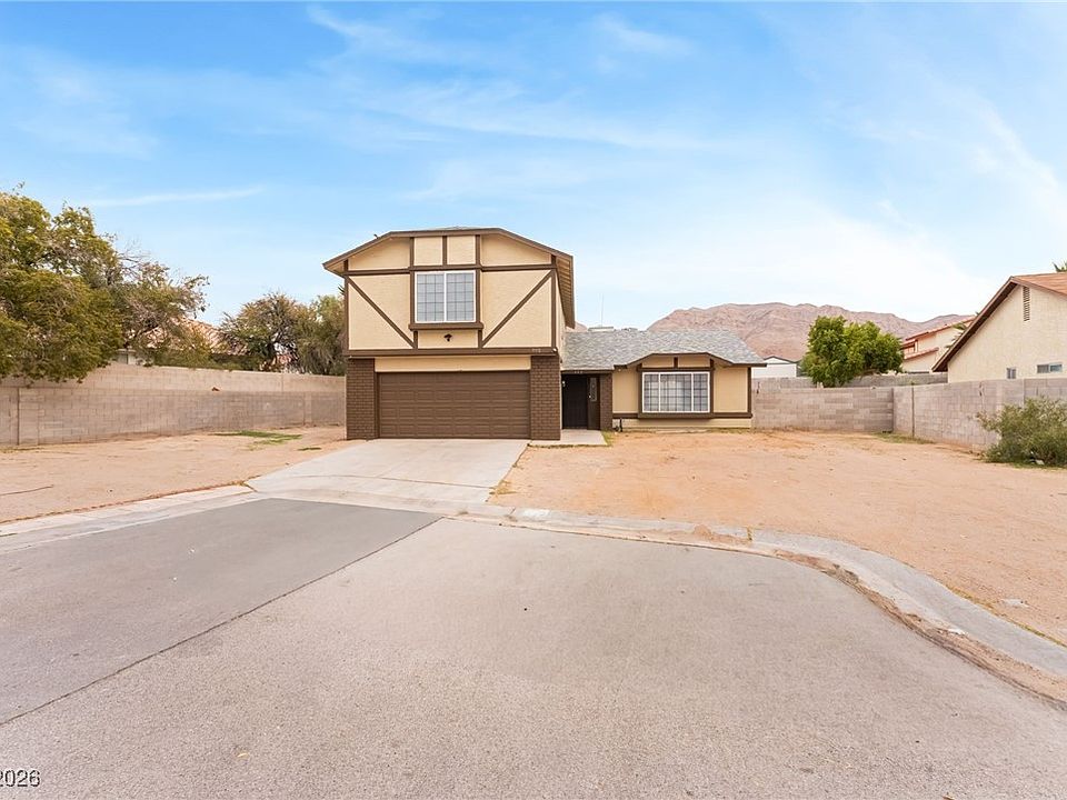 1st image of 992 Majestic Falls Ln