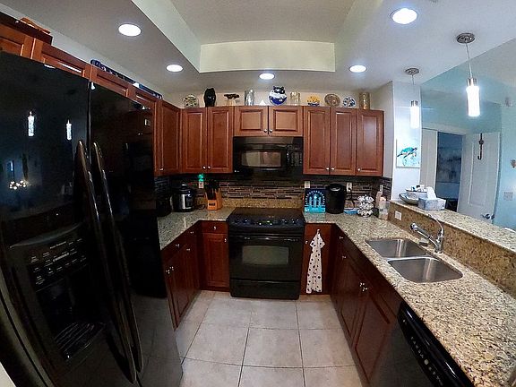 5th image of 628 Cleveland St APT 1105