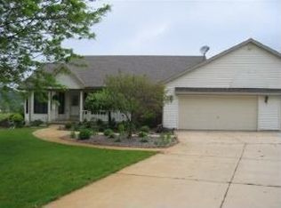 13298 Nutmeg Ridge Dr, Plymouth, IN 46563