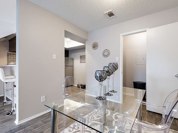 2nd image of 14350 Dallas Pkwy #1314