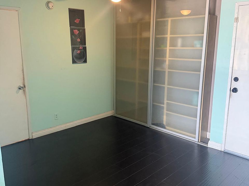2nd image of 5460 White Oak Ave Unit C320