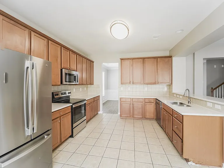 16826 Macanthra Dr — Photo 8