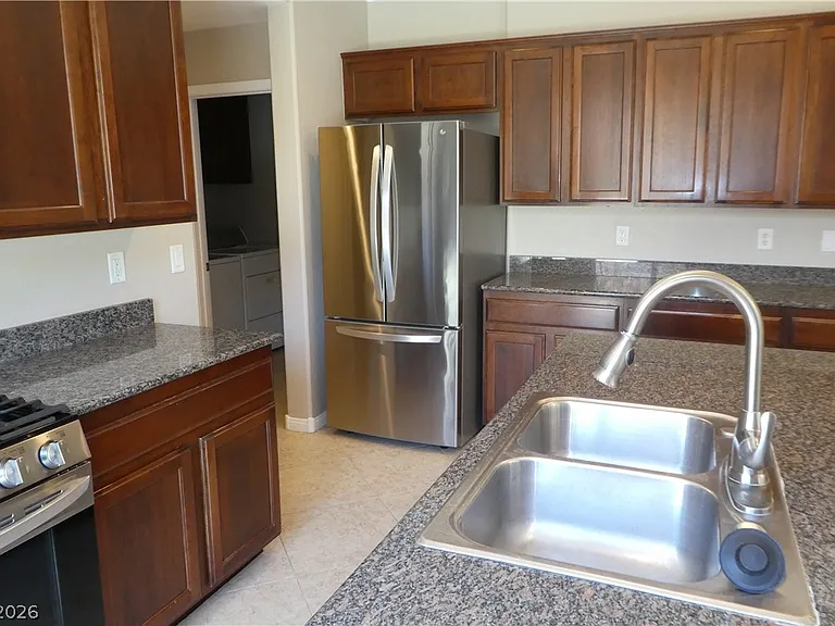 4054 Lower Saxon Ave — Photo 12