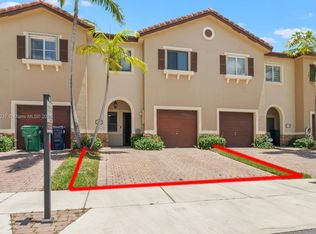 21937 SW 88th Path, Cutler Bay, FL 33190