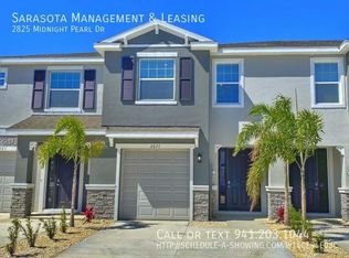 2825 Midnight Pearl Dr, Sarasota, FL 34240