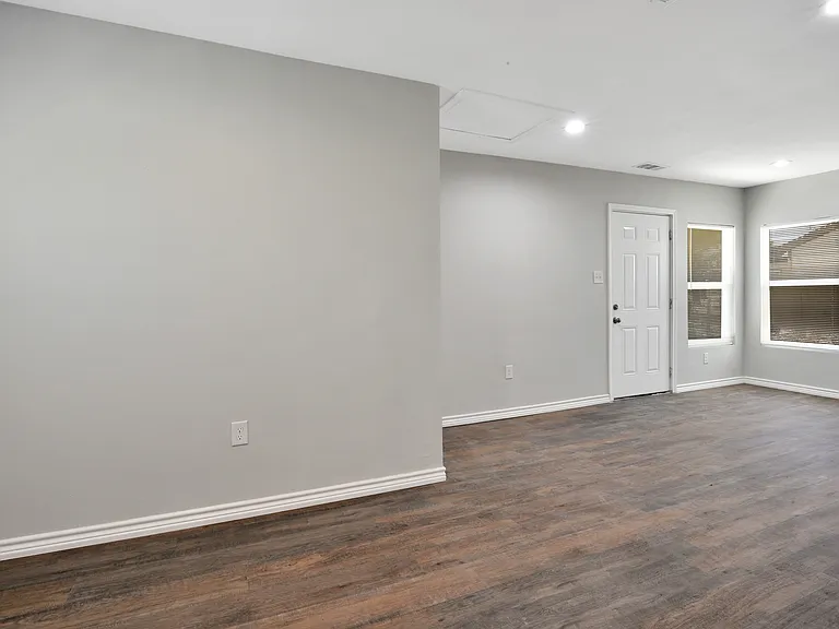 6205 Lovett Ave #L — Photo 13