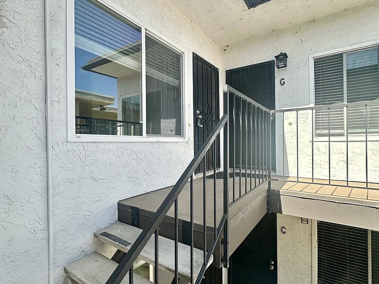 4127 Idaho St #F — Photo 2