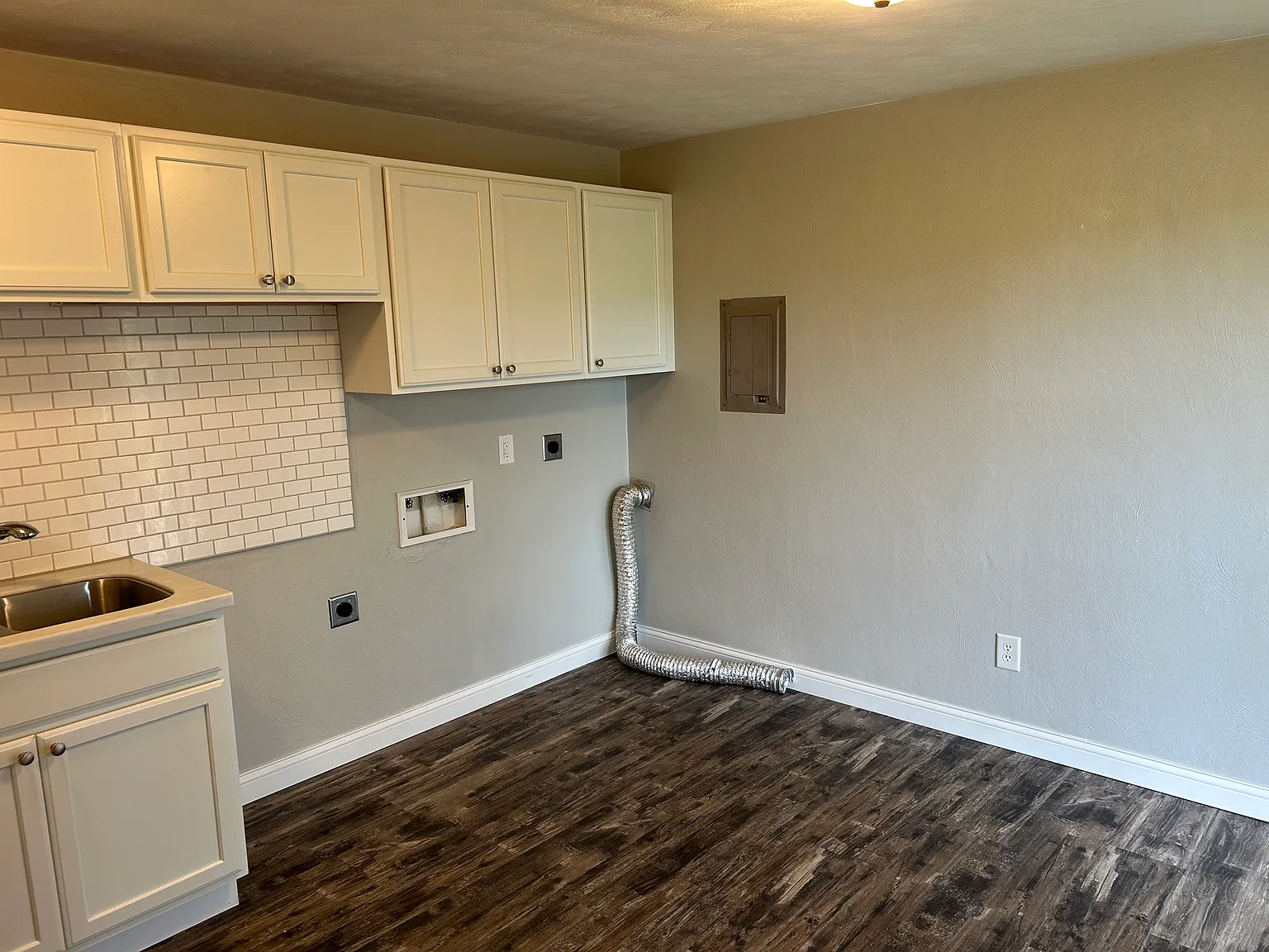 2 bed, 650 sqft, $1,000 — Photo 3