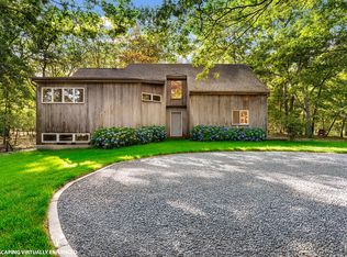 2 Boulder Ln, East Hampton, NY 11937