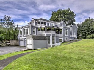 34 Allen Avenue Ext, Falmouth, ME 04105