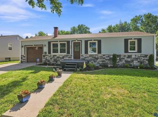 1508 S Olive Dr, Sioux Falls, SD 57103