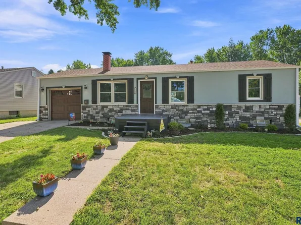 1508 S Olive Dr, Sioux Falls, SD 57103